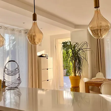 빌라 Luxury Riviera Villa* Short Walk To & Center 케인즈수르메르