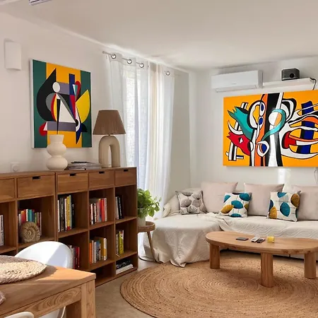 Luxury Riviera Villa* Short Walk To & Center 빌라 *