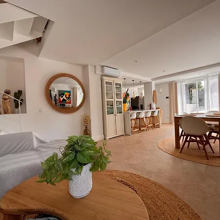 Luxury Riviera Villa* Short Walk To & Center 빌라 케인즈수르메르